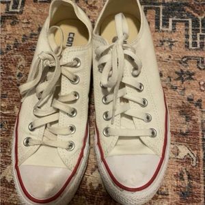 Women’s converse